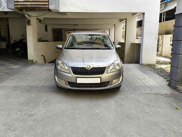 Second Hand Skoda Rapid Ambition 1.5 TDI AT in Hyderabad