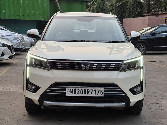 Second Hand Mahindra XUV300 [2019-2024] W8 (O) 1.2 Petrol AMT in Kolkata