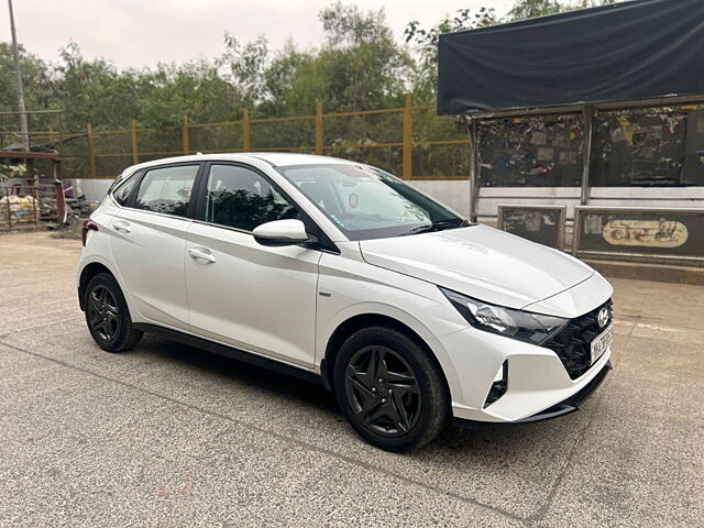 Second Hand Hyundai i20 [2020-2023] Sportz 1.2 IVT [2020-2023] in Mumbai