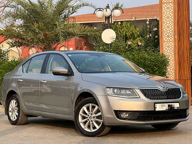 Second Hand Skoda Octavia [2013-2015] Elegance 2.0 TDI AT in Surat