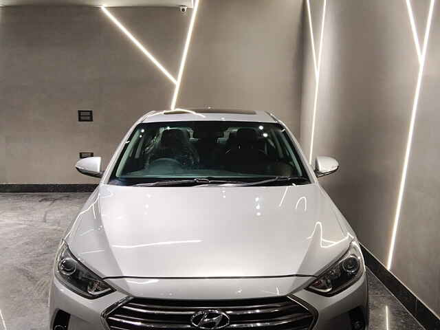 Second Hand Hyundai Elantra SX (O) 2.0 AT in Delhi