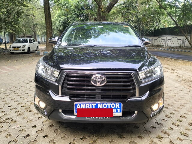 Second Hand Toyota Innova Crysta VX 2.4 8 STR in Kolkata