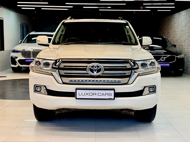 Second Hand Toyota Land Cruiser [2011-2015] LC 200 VX in Pune