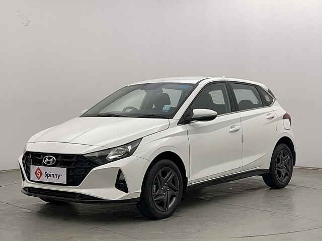 Second Hand Hyundai i20 [2020-2023] Sportz 1.2 MT [2020-2023] in Chandigarh