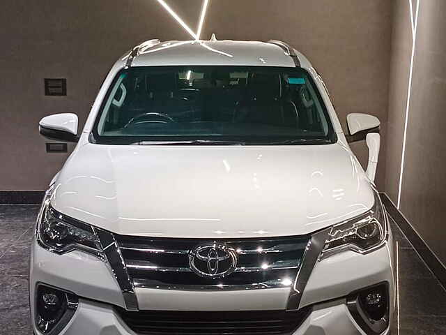 Second Hand Toyota Fortuner [2016-2021] 2.7 4x2 AT [2016-2020] in Delhi