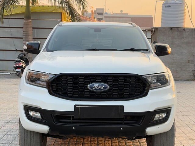 Second Hand Ford Endeavour [2016-2019] Titanium 3.2 4x4 AT in Ahmedabad