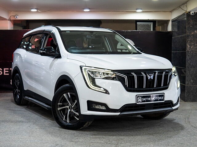 Second Hand Mahindra XUV700 AX 5 Petrol AT 5 STR [2021] in Delhi