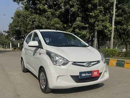 Second Hand Hyundai Eon Sportz in Noida