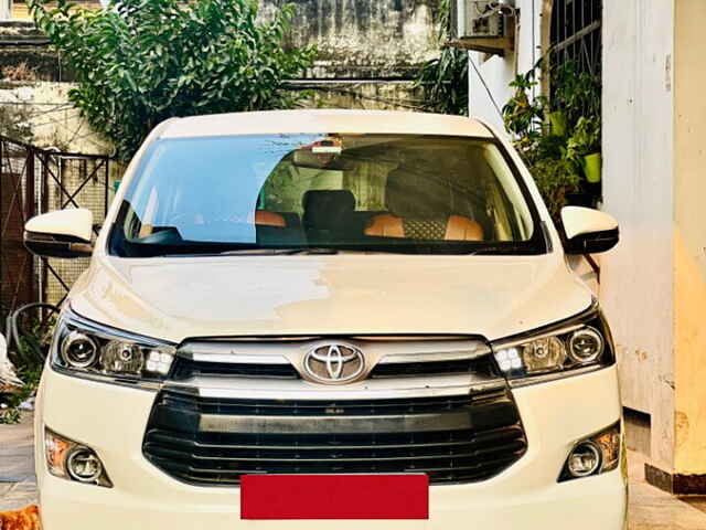 Second Hand Toyota Innova Crysta [2016-2020] 2.4 V Diesel in Lucknow