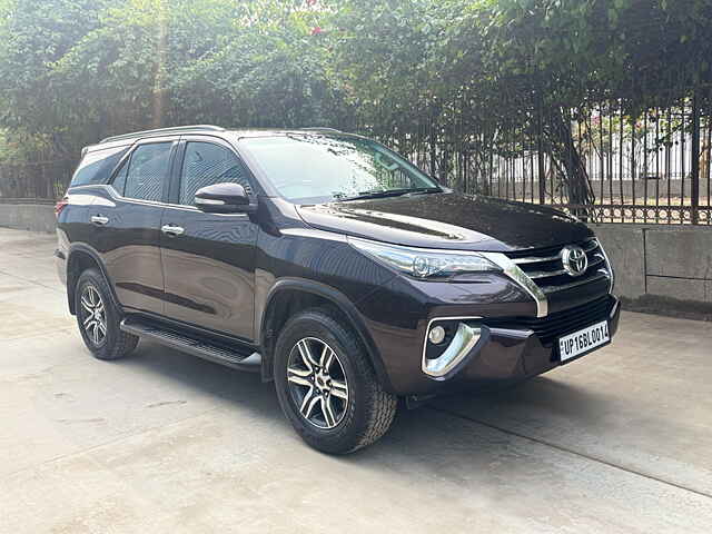 Second Hand Toyota Fortuner [2016-2021] 2.8 4x2 AT [2016-2020] in Delhi