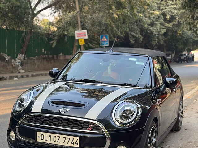 Second Hand MINI Cooper Convertible S in Delhi