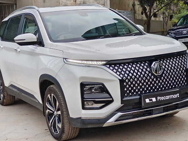 Second Hand MG Hector Plus Sharp Pro 1.5 Turbo Petrol CVT 7 STR [2023] in Bangalore