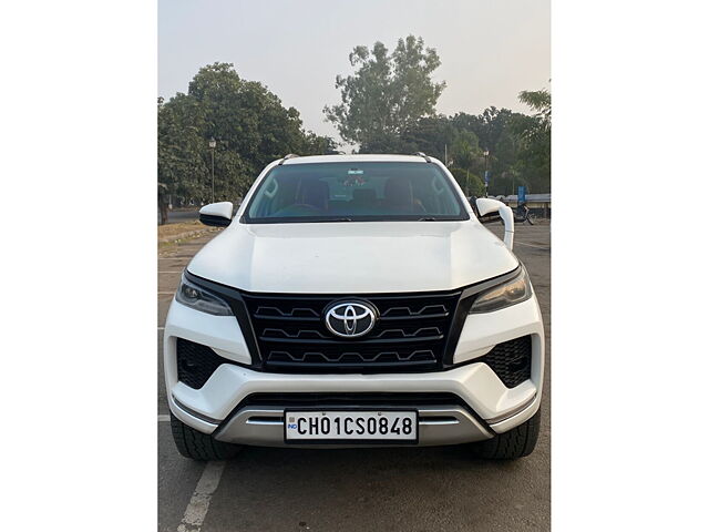 Second Hand Toyota Fortuner [2016-2021] 2.8 4x4 AT [2016-2020] in Chandigarh