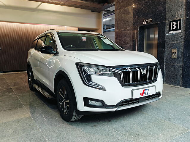 Second Hand Mahindra XUV700 AX 5 Diesel AT 5 STR [2021] in Ahmedabad