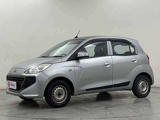 Second Hand Hyundai Santro Magna CNG in Delhi