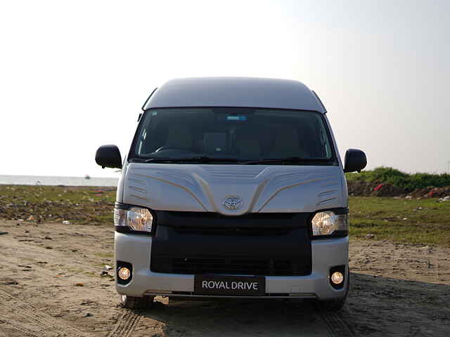 Second Hand Toyota Hiace Commuter in Kochi