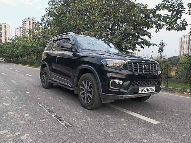 Second Hand Mahindra Scorpio N Z8 Petrol AT 7 STR [2023-2024] in Noida