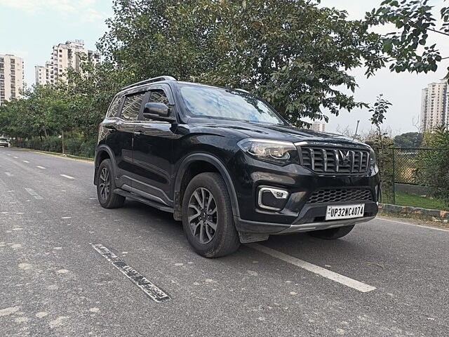 Second Hand Mahindra Scorpio N Z8 Petrol AT 7 STR [2023-2024] in Noida