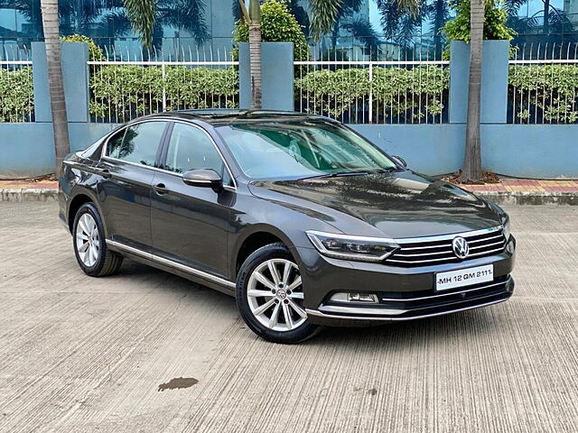 Second Hand Volkswagen Passat Highline in Pune