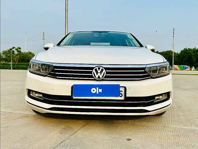 Second Hand Volkswagen Passat Comfortline in Gurgaon