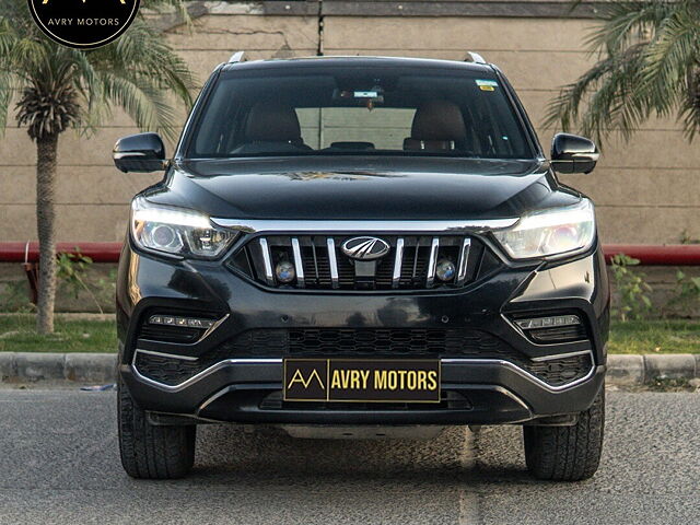 Second Hand Mahindra Alturas G4 4WD AT in Delhi