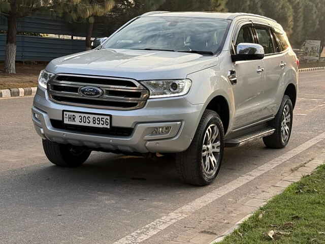 Second Hand Ford Endeavour [2016-2019] Titanium 3.2 4x4 AT in Chandigarh