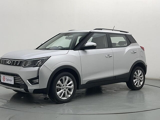 Second Hand Mahindra XUV300 [2019-2024] W8 1.2 Petrol [2019] in Ahmedabad