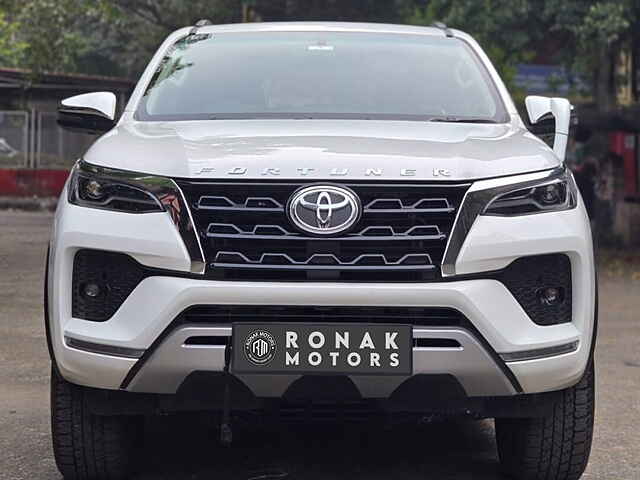 Second Hand Toyota Fortuner 4X2 AT 2.7 Petrol in Chandigarh