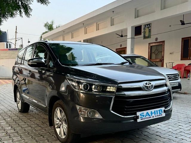 Second Hand Toyota Innova Crysta [2016-2020] 2.8 ZX AT 7 STR [2016-2020] in Agra