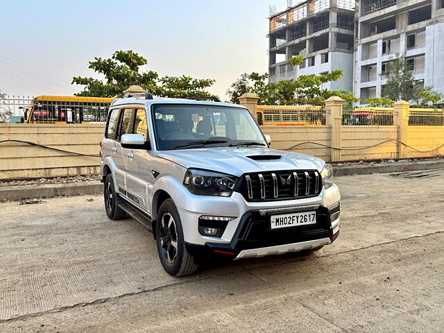 Second Hand Mahindra Scorpio S11 MT 7S in Mumbai