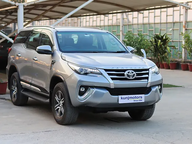 Second Hand Toyota Fortuner [2016-2021] 2.8 4x2 AT [2016-2020] in Delhi