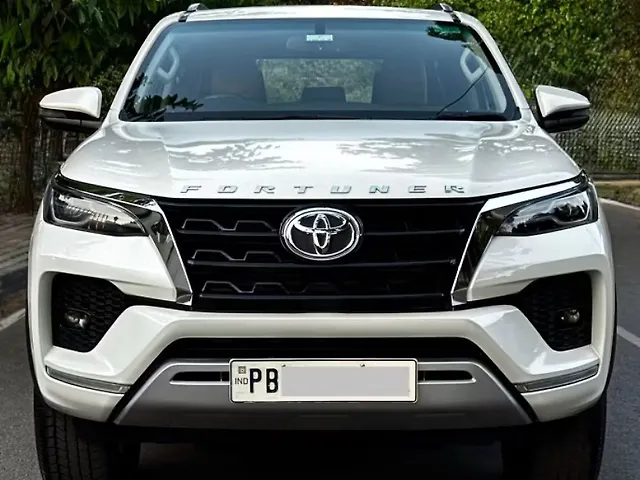 Second Hand Toyota Fortuner 4X4 AT 2.8 Diesel in Chandigarh