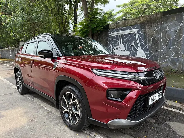 カー TOYOTA LAND CRUISER ZX BRUNO CROSS YOM: 2018 RATING: 4600CC