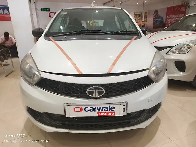 Second Hand Tata Tiago [2016-2020] Revotorq XT [2016-2019] in Kanpur