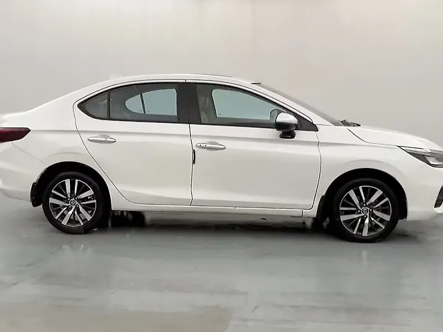 Used 2022 Honda City 4th Generation ZX Diesel for sale in