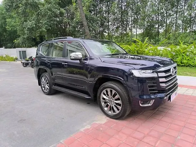 Used 2022 Toyota Land Cruiser ZX Diesel [2023-2025] for sale