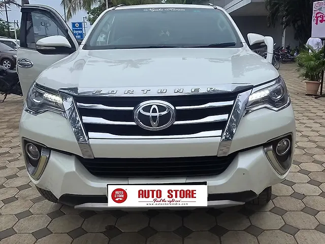 Second Hand Toyota Fortuner [2016-2021] 2.8 4x4 MT [2016-2020] in Nashik