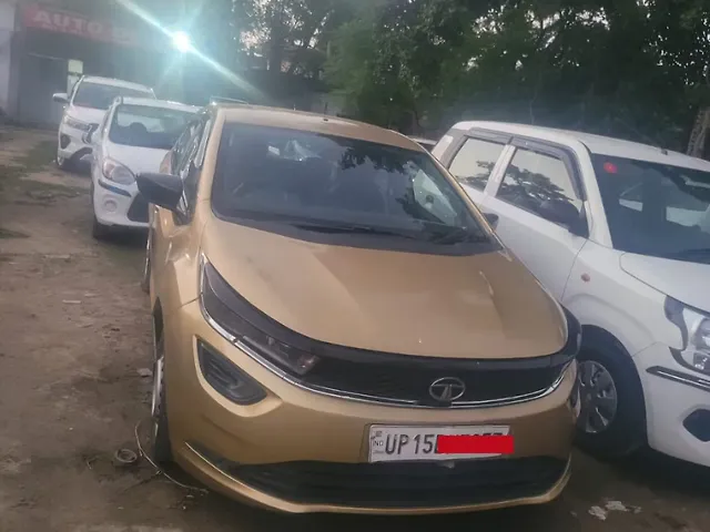 Second Hand Tata Altroz [2020-2025] XE Petrol [2020-2023] in Meerut