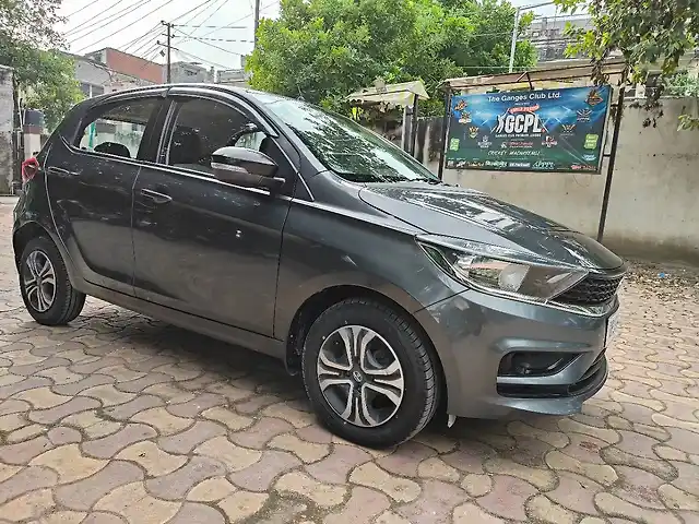 Second Hand Tata Tiago XT CNG [2022-2023] in Kanpur