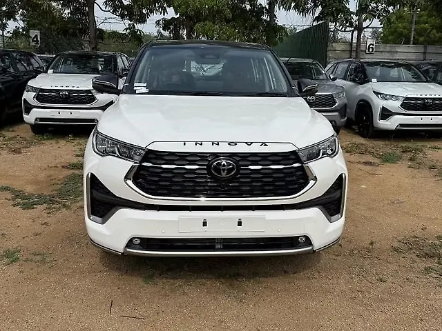 Used 2025 Toyota Innova Hycross ZX (O) Hybrid (Electric + Petrol