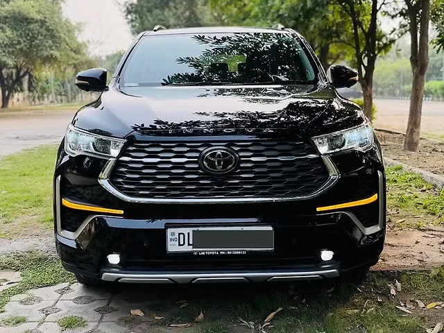 Used 2025 Toyota Innova Hycross ZX (O) Hybrid (Electric + Petrol