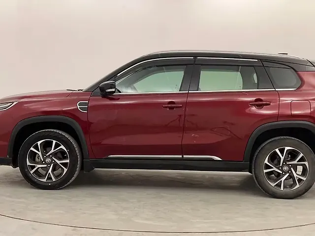 Used 2022 Toyota Urban Cruiser Hyryder V Hybrid [2022-2023] for