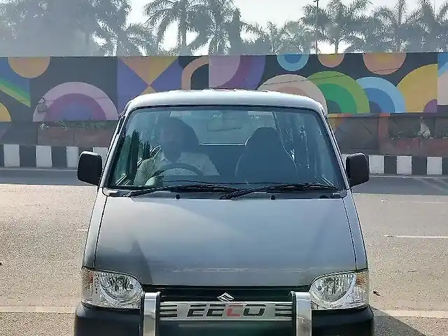 Second Hand Maruti Suzuki Eeco [2010-2022] 5 STR [2014-2019] in Surat