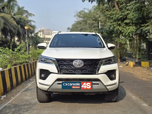 Used Toyota Fortuner 4x2 2WD Diesel 2.8L Turbo Automatic in मुंबई