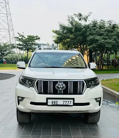 Second Hand Toyota Land Cruiser Prado VX L in Mumbai Second Hand Toyota Land Cruiser Prado VX L in Mumbai