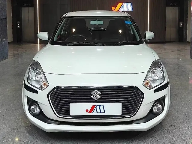 Used Maruti Suzuki Swift VXi AMT [2018-2019] in Ahmedabad