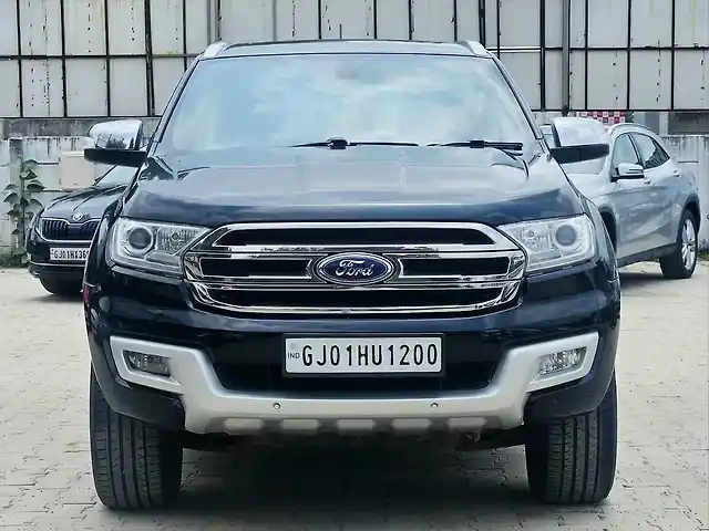 Second Hand Ford Endeavour [2016-2019] Trend 3.2 4x4 AT in Ahmedabad