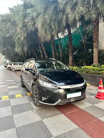 Second Hand BYD eMax 7 Premium 6 STR in Gurgaon Second Hand BYD eMax 7 Premium 6 STR in Gurgaon
