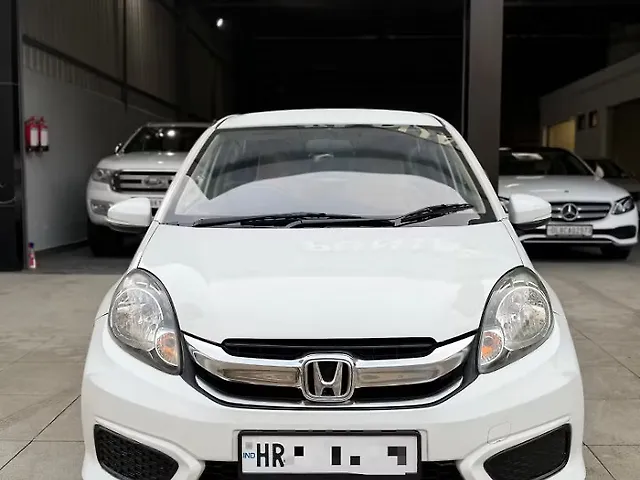 Second Hand Honda Brio S MT in Chandigarh
