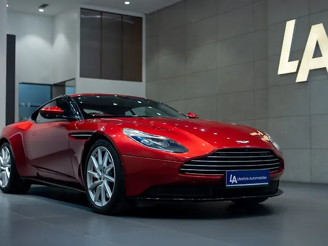 सेकंड हैंड Aston Martin DB11 Evolution [2016-2020] इन कोलकाता